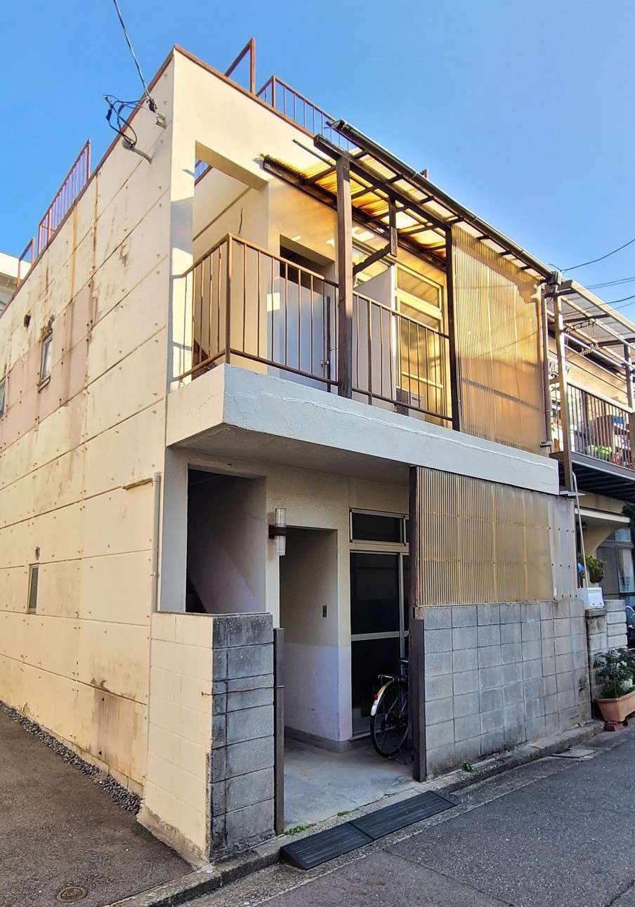 広島市中区江波東で中古アパートの不動産買取りと新築戸建の建築工事