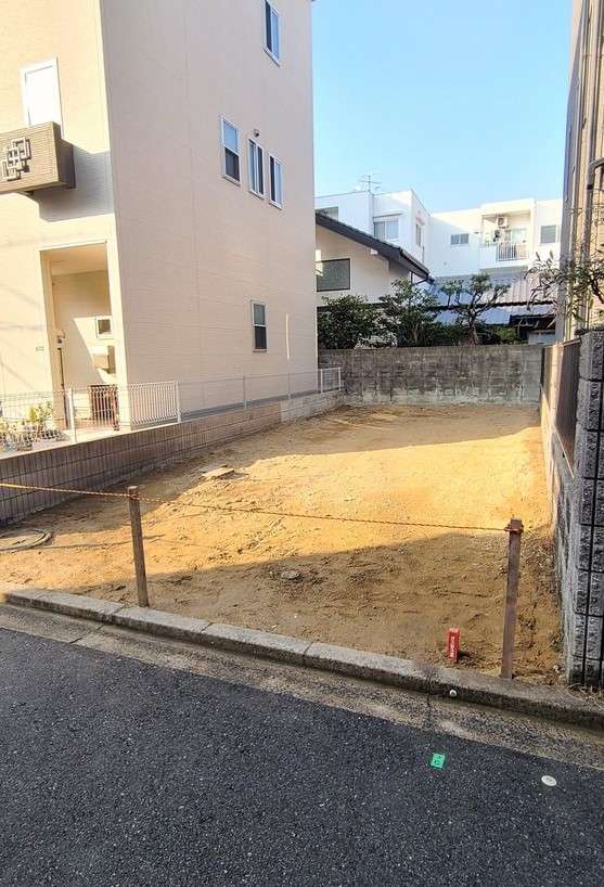 広島市中区吉島東で古家付き土地の不動産買取と解体工事