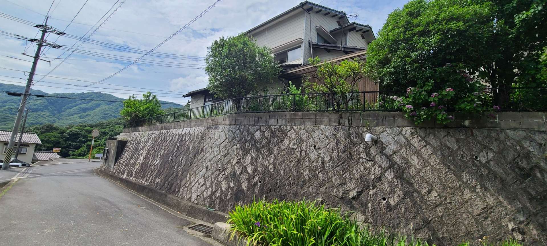 広島市安芸区中野東で古家付き土地の不動産売却査定と相続対策